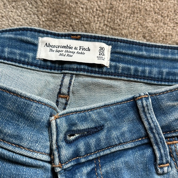 Abercrombie and fitch super skinny ankle mid rise - Picture 3 of 4